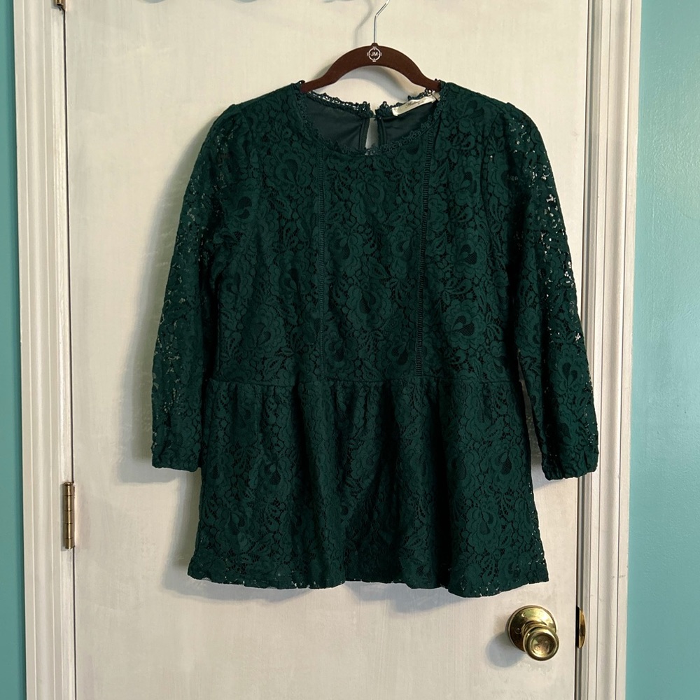 NWOT Andree by Unit Lace Peplum 3/4 Sleeve Top, Dark Green, Women’s M